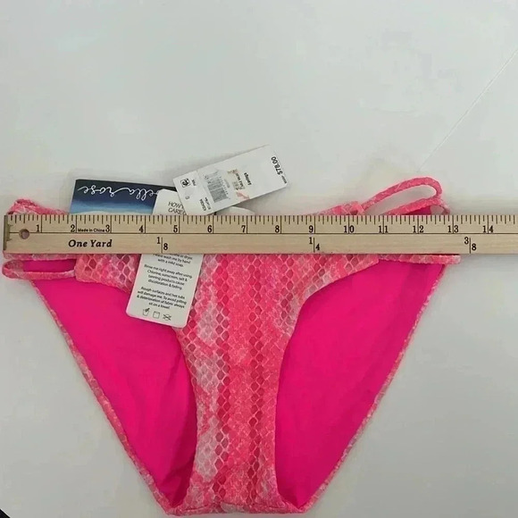 Isabella Rose Maui Fit Bikini Bottom NEW - Picture 5 of 5